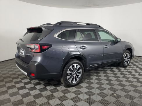 Used 2024 Subaru Outback Limited AWD/4WD image 4