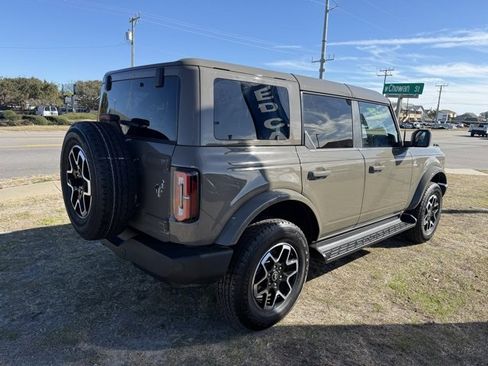 Used 2025 Ford Bronco Outer Banks image 7