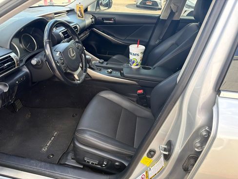 Used 2016 Lexus IS 200t RWD image 8