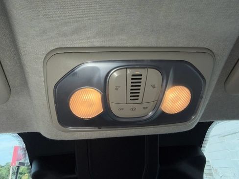 Used 2025 RAM ProMaster 2500 w/ U-Haul Equipment Group FWD image 18
