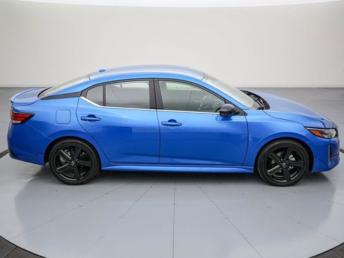 Used 2024 Nissan Sentra SR image 3