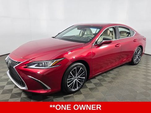 Used 2025 Lexus ES 350 350 Luxury image 3