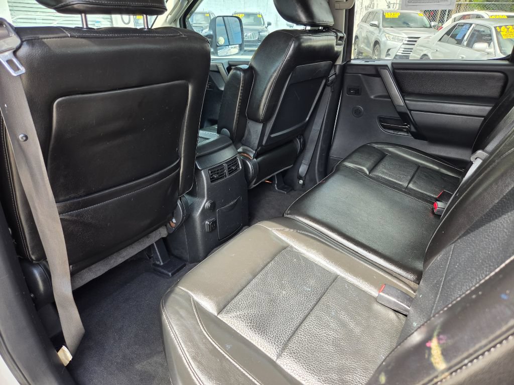 Used 2014 Nissan Titan SL AWD/4WD image 26