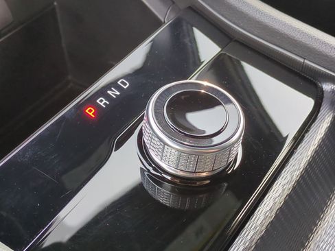 Used 2025 Jeep Grand Cherokee Limited w/ Black Appearance Package image 26