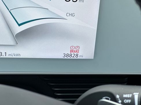 Used 2024 Hyundai Ioniq 5 SEL image 31