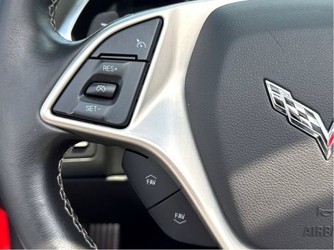 Used 2016 Chevrolet Corvette Stingray Convertible RWD image 15