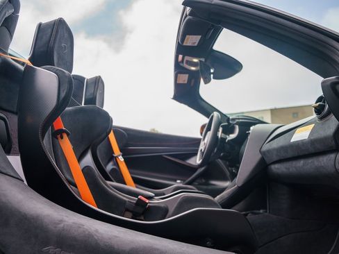 New 2026 McLaren 750S Spider image 23