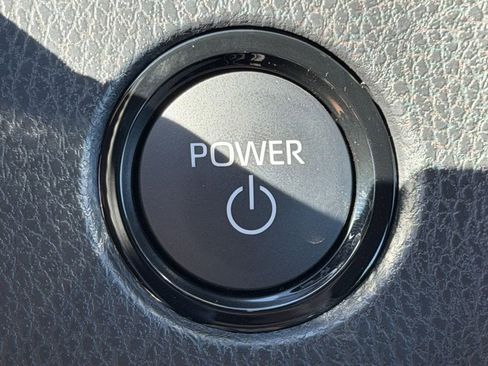 Used 2026 Toyota Camry SE FWD image 22