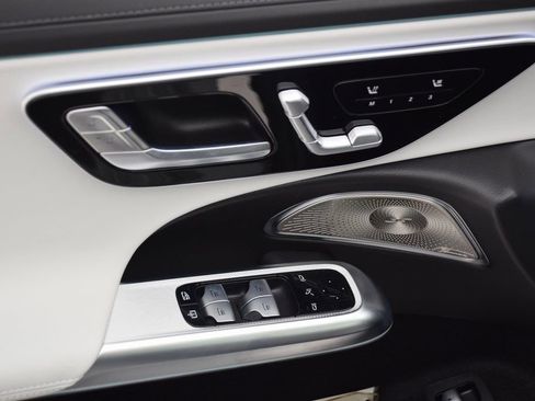 New 2026 Mercedes-Benz E 53 AMG e 4MATIC Sedan image 21