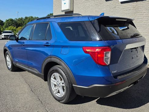 Used 2020 Ford Explorer XLT w/ Equipment Group 202A AWD/4WD image 4