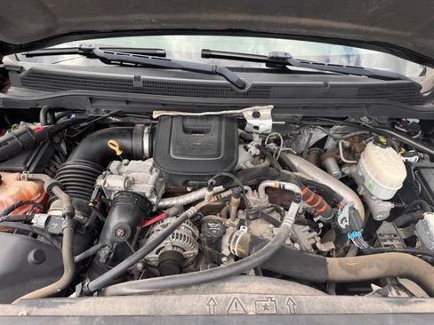 Used 2015 GMC Sierra 2500 Denali w/ Duramax Plus Package AWD/4WD image 32