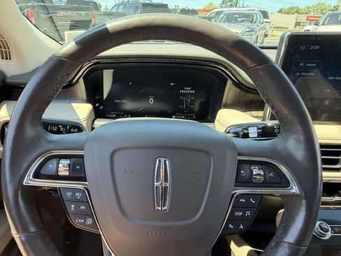 Used 2023 Lincoln Nautilus Reserve w/ Equipment Group 201A AWD/4WD image 27