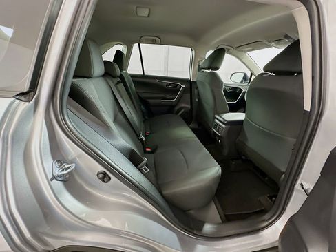 Certified 2025 Toyota RAV4 LE FWD image 27