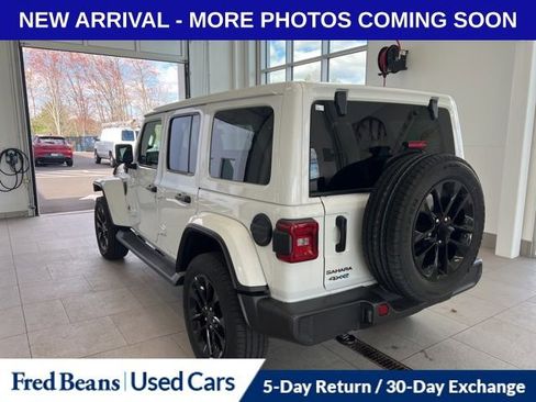 Used 2025 Jeep Wrangler Unlimited Sahara image 3