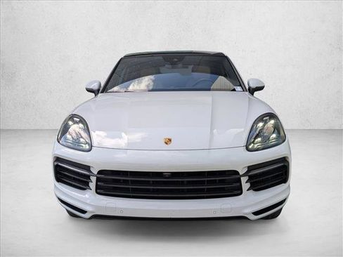 Used 2021 Porsche Cayenne Coupe AWD/4WD image 2
