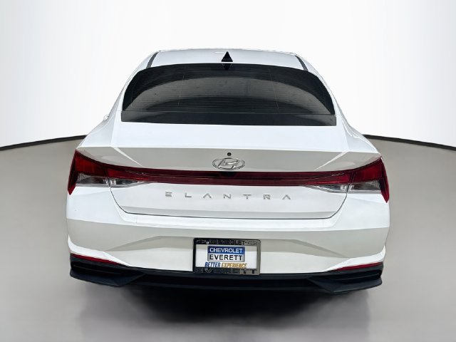 Used 2021 Hyundai Elantra SEL FWD image 6