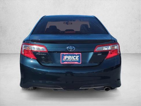 Used 2014 Toyota Camry SE image 6