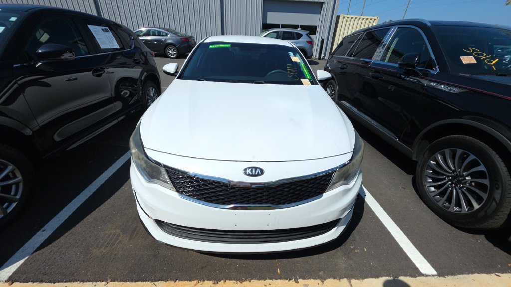 Used 2016 Kia Optima LX FWD image 2