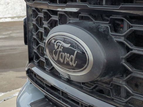 Certified 2025 Ford F350 Lariat w/ Black Appearance Package image 12