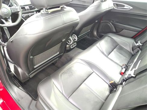 Used 2024 Alfa Romeo Giulia Ti w/ Active Assist Plus Package image 33