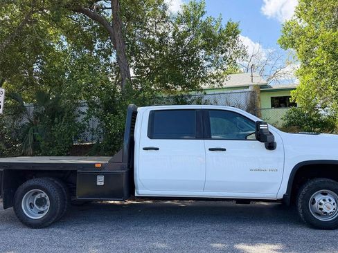 Used 2024 Chevrolet Silverado 3500 W/T w/ WT Convenience Package AWD/4WD image 4