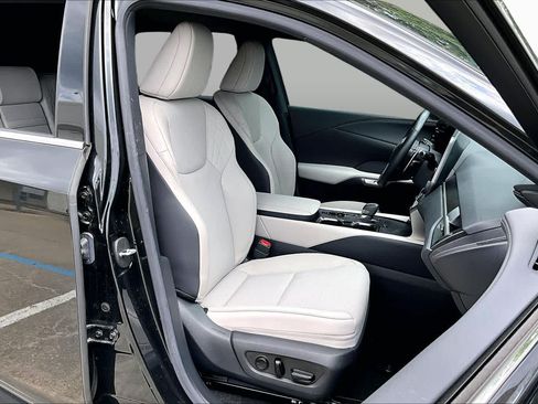 Certified 2024 Lexus RX 350 Premium w/ Accessory Package (Z1) FWD image 8