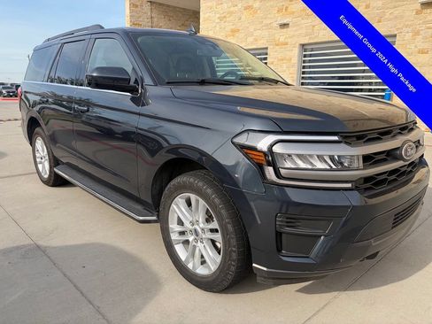 Used 2023 Ford Expedition XLT AWD/4WD image 8