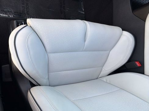 New 2026 Lincoln Aviator Black Label w/ Dynamic Handling Package AWD/4WD image 12