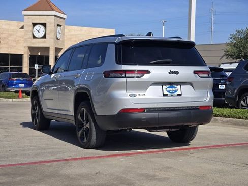 Used 2023 Jeep Grand Cherokee L Laredo AWD/4WD image 6
