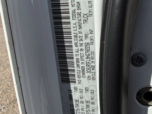 Used 2017 RAM 2500 Laramie AWD/4WD image 25