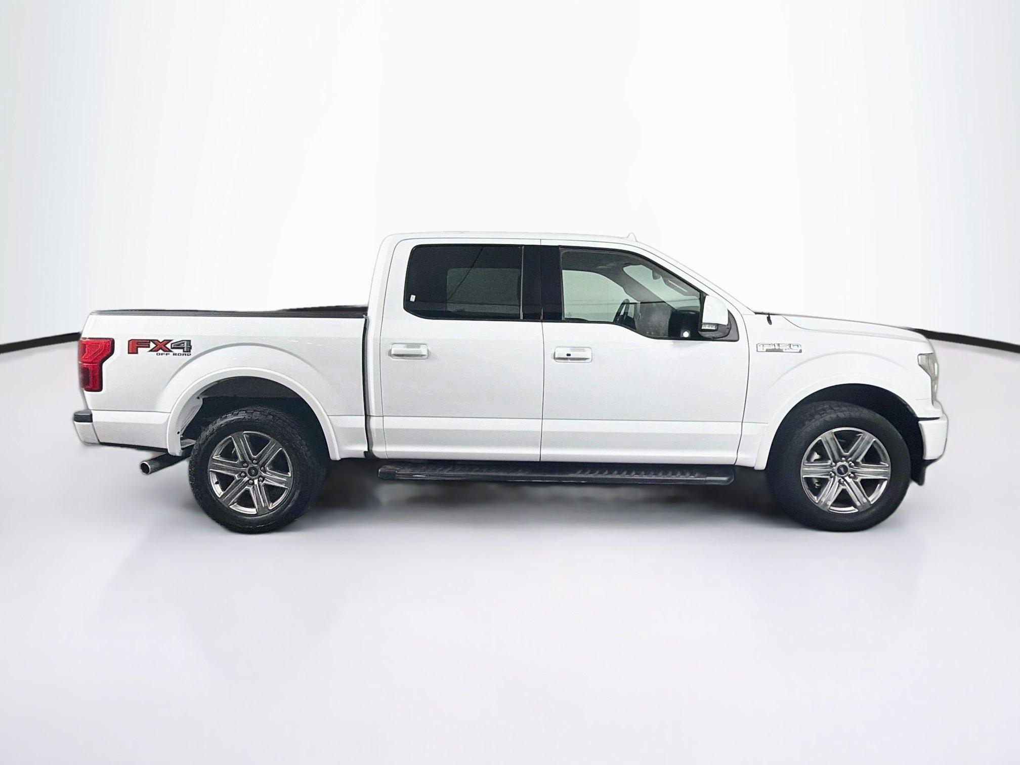 Used 2018 Ford F150 Lariat w/ Equipment Group 502A Luxury AWD/4WD image 10