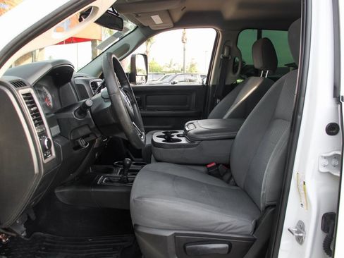 Used 2018 RAM 3500 Tradesman w/ Popular Equipment Group image 17