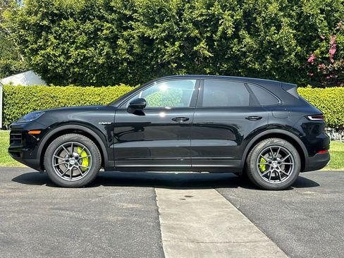 New 2026 Porsche Cayenne E-Hybrid image 2