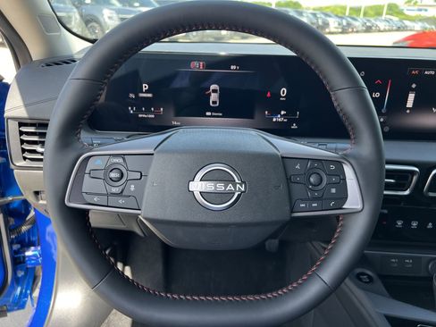 New 2026 Nissan Sentra SR FWD image 9