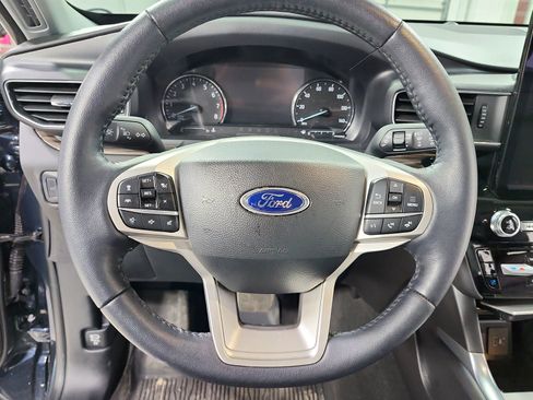Used 2024 Ford Explorer Limited w/ Limited Technology Package image 22
