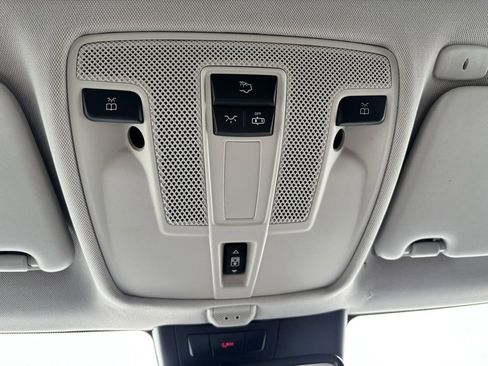 Used 2018 INFINITI QX30 Premium w/ Technology Package image 25