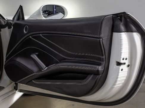 Used 2015 Ferrari California T image 48