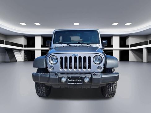 Used 2016 Jeep Wrangler Unlimited Sport w/ Connectivity Group image 9