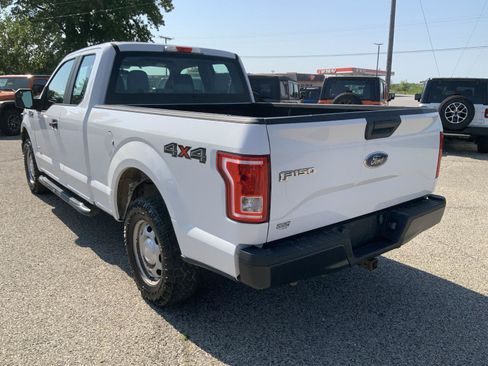 Used 2015 Ford F150 XL w/ Equipment Group 101A Mid AWD/4WD image 9