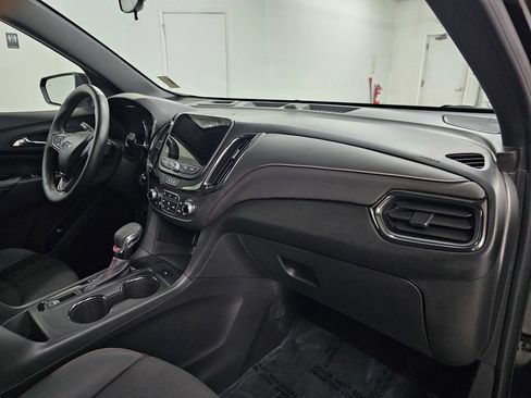 Used 2023 Chevrolet Equinox RS FWD image 12