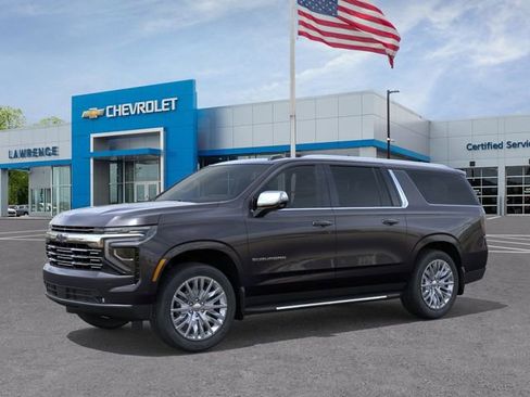 New 2026 Chevrolet Suburban Premier AWD/4WD image 2