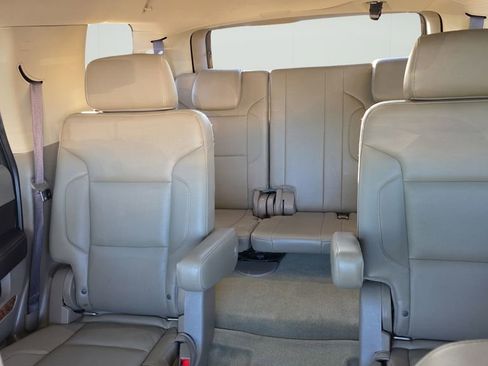 Used 2018 Chevrolet Tahoe Premier image 12
