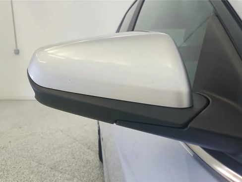 Used 2022 Chevrolet Equinox LT FWD image 18