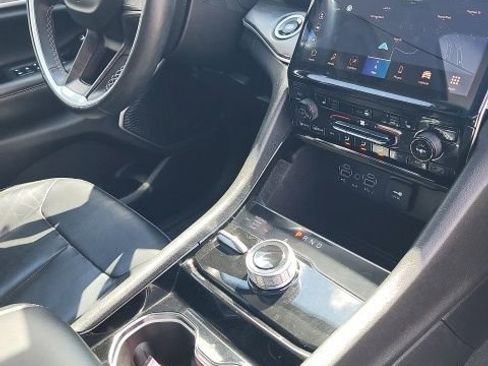 Used 2021 Jeep Grand Cherokee L Limited image 10