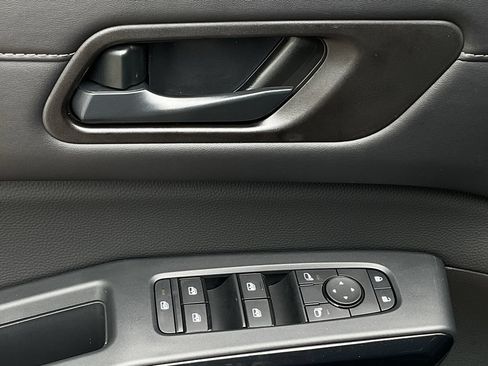 New 2026 Nissan Pathfinder SV FWD image 13