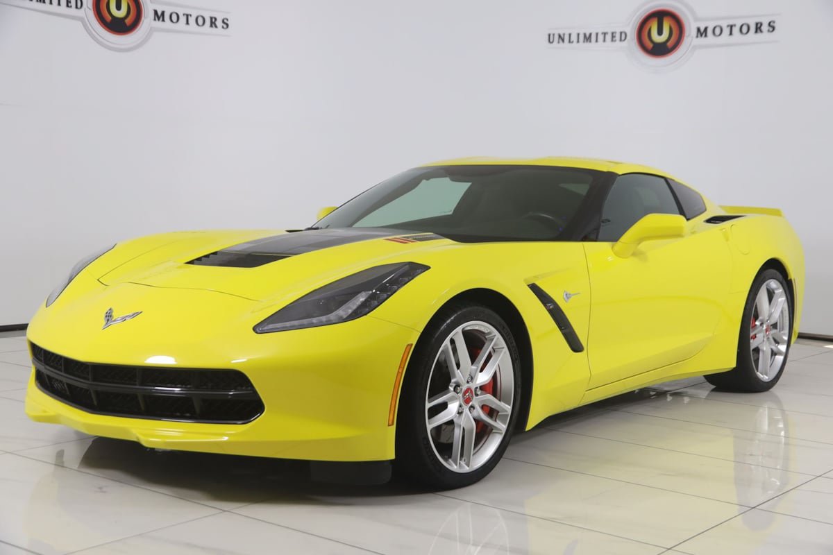 Used 2016 Chevrolet Corvette Stingray Coupe RWD image 5