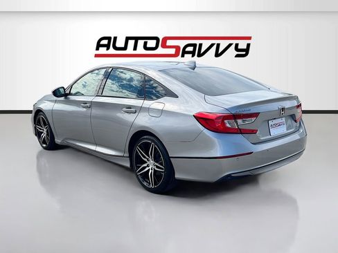 Used 2021 Honda Accord Touring image 5