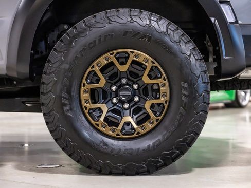 Used 2025 Ford F150 Raptor w/ Equipment Group 803A Raptor R image 18