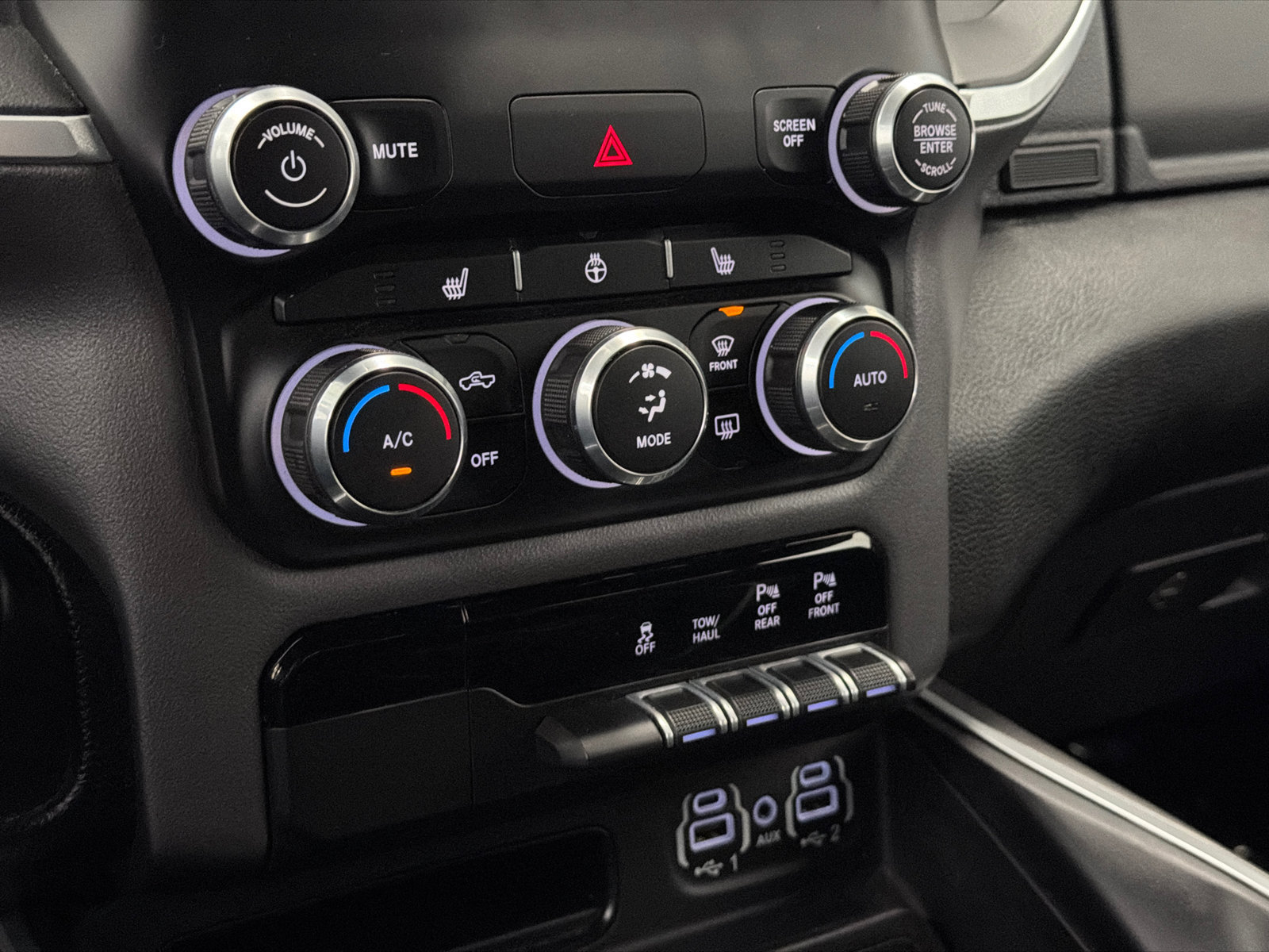 Used 2022 RAM 1500 Big Horn AWD/4WD image 18