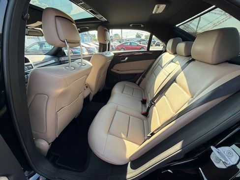 Used 2012 Mercedes-Benz E 350 4MATIC Sedan image 28